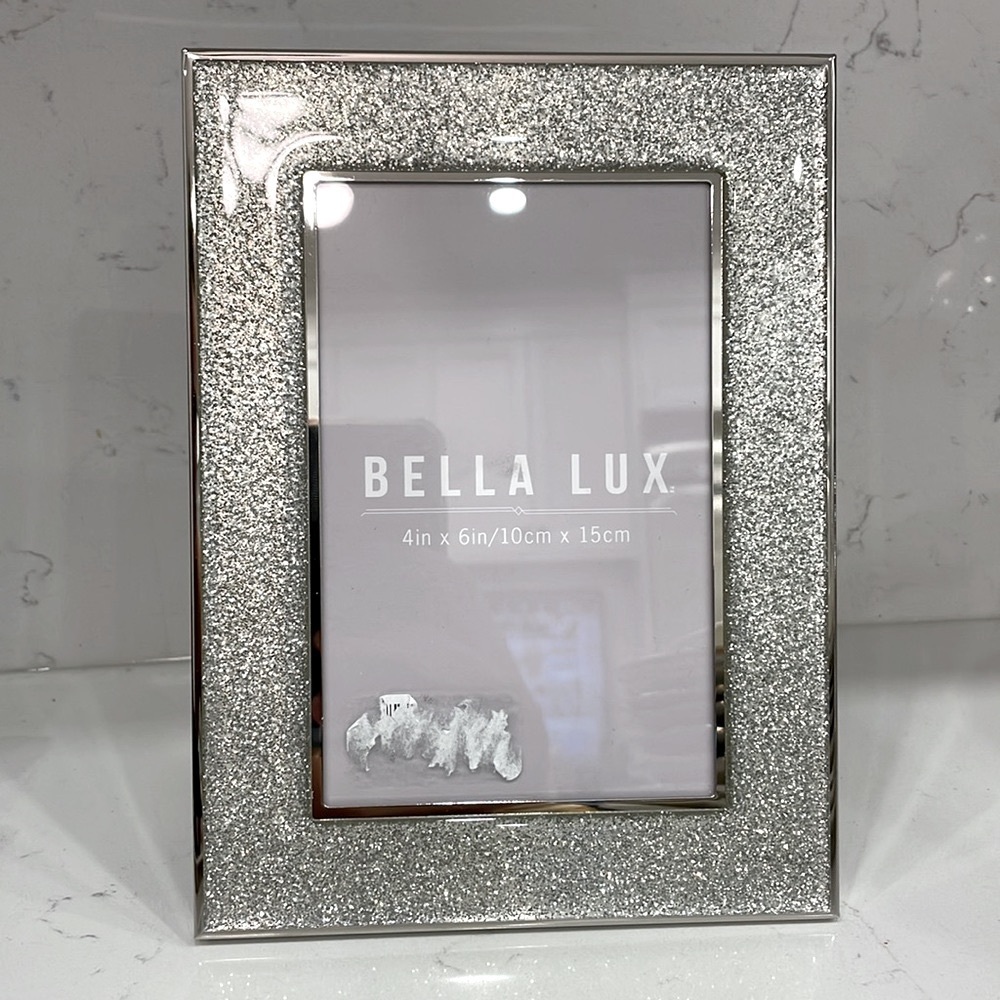 *NEW* Bella Lux picture frame